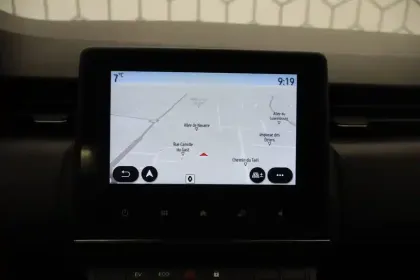 Photo 15 Renault Clio  E-Tech 140