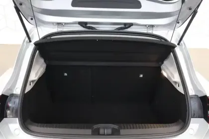 Photo 12 Renault Clio  E-Tech 140