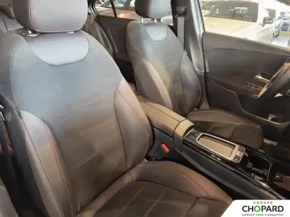 Photo 10 Mercedes Classe A  200 7G-DCT