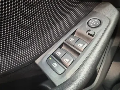 Photo 18 BMW Serie 1 116d 116 ch DKG7