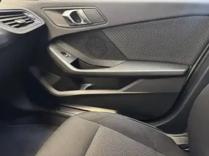 Photo 28 BMW Serie 1 116d 116 ch DKG7