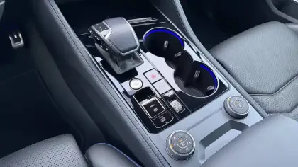 Photo 43 Volkswagen Touareg  3.0 V6 eHybrid 462 ch Tiptronic 8 4Motion