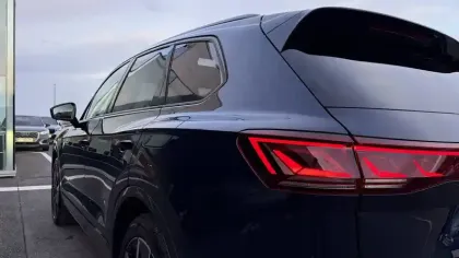 Photo 51 Volkswagen Touareg  3.0 V6 eHybrid 462 ch Tiptronic 8 4Motion