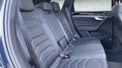 Photo 9 Volkswagen Touareg  3.0 V6 eHybrid 462 ch Tiptronic 8 4Motion