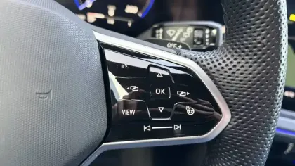 Photo 23 Volkswagen Touareg  3.0 V6 eHybrid 462 ch Tiptronic 8 4Motion