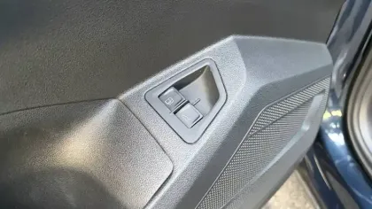 Photo 17 Volkswagen Touareg  3.0 V6 eHybrid 462 ch Tiptronic 8 4Motion