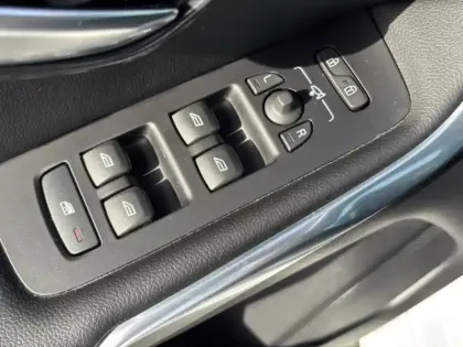 Photo 10 Volvo V40  T2 122 ch Geartronic 6