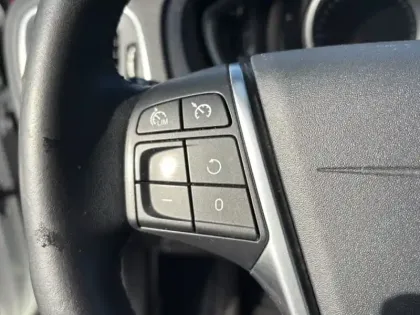 Photo 14 Volvo V40  T2 122 ch Geartronic 6