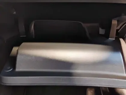 Photo 27 Peugeot 208  PureTech 100 S&S EAT8