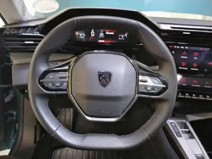 Photo 10 Peugeot 308  SW PureTech 130ch S&S EAT8