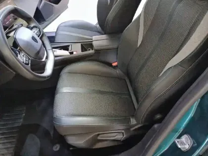 Photo 12 Peugeot 308  SW PureTech 130ch S&S EAT8