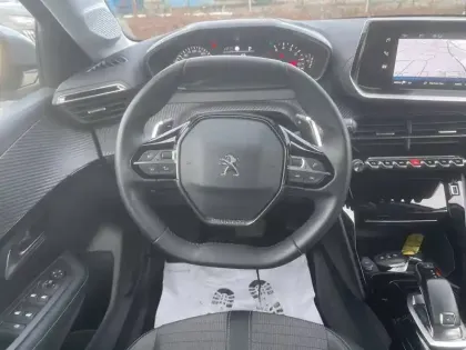 Photo 8 Peugeot 208  PureTech 100 S&S EAT8