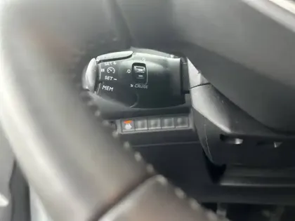 Photo 38 Peugeot 208 Gén. II Ph1 NG Style 5