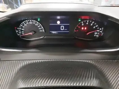 Photo 9 Peugeot 208  PureTech 75 S&S BVM5