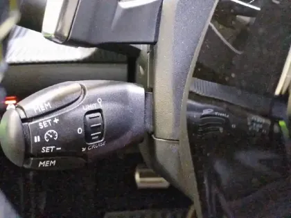 Photo 25 Peugeot 208  PureTech 130 S&S EAT8