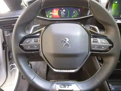 Photo 8 Peugeot 208  PureTech 130 S&S EAT8