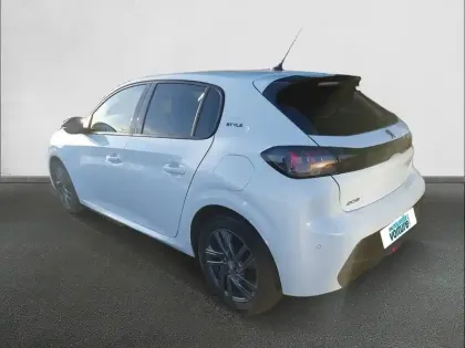 Photo 46 Peugeot 208  PureTech 75 S&S BVM5
