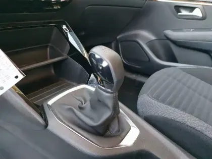 Photo 13 Peugeot 208  PureTech 75 S&S BVM5