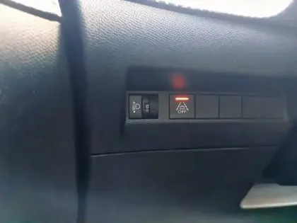 Photo 18 Peugeot 208  PureTech 75 S&S BVM5