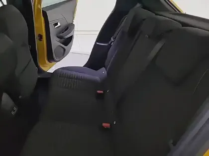 Photo 11 Peugeot 208  Electrique 50 kWh 136ch