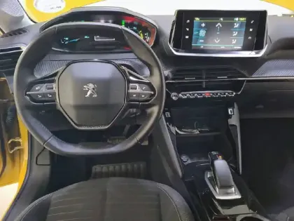 Photo 7 Peugeot 208  Electrique 50 kWh 136ch