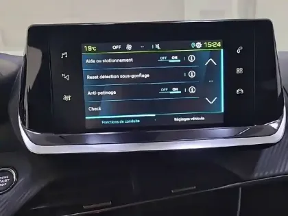 Photo 20 Peugeot 208  Electrique 50 kWh 136ch
