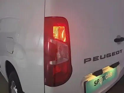 Photo 16 Peugeot Partner  FOURGON XL 950 KG BLUEHDI 130 S&S BVM6