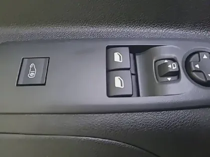 Photo 30 Peugeot Partner  FOURGON XL 950 KG BLUEHDI 130 S&S BVM6