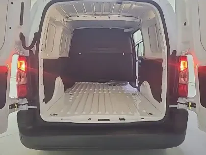 Photo 5 Peugeot Partner  FOURGON XL 950 KG BLUEHDI 130 S&S BVM6