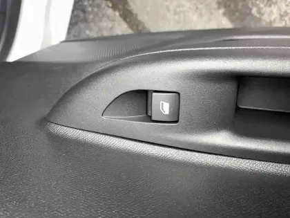 Photo 33 Opel Mokka  Electrique 136 ch & Batterie 50 kWh