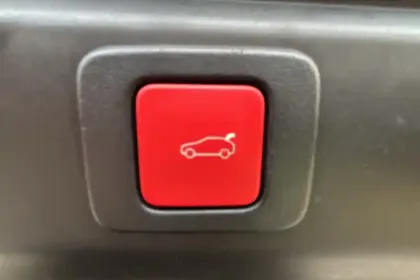 Photo 71 Peugeot 3008  Hybrid 136 e-DCS6