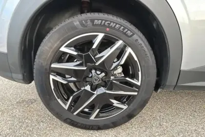 Photo 88 Peugeot 3008  Hybrid 136 e-DCS6