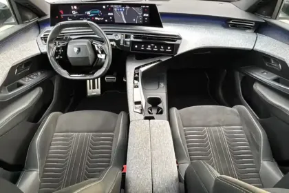 Photo 72 Peugeot 3008  Hybrid 136 e-DCS6