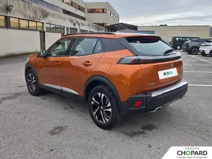 Photo 34 Peugeot 2008  PureTech 130 S&S EAT8