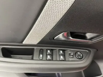 Photo 53 Citroën C4  PureTech 130 S&S EAT8