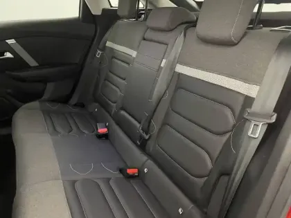 Photo 36 Citroën C4  PureTech 130 S&S EAT8