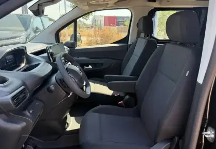 Photo 11 Peugeot Partner  CA XL DIESEL 130 CH AUT.