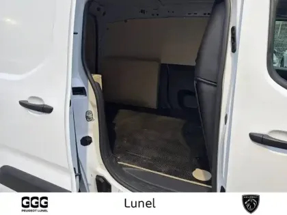 Photo 9 Peugeot Partner  FOURGON STANDARD 650 KG BLUEHDI 100 S&S BVM6