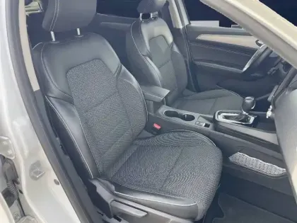 Photo 18 Renault Arkana  E-Tech hybride 145 - 22