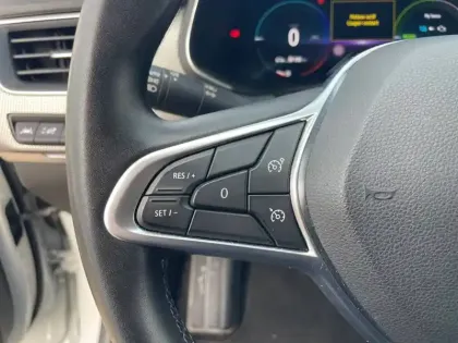 Photo 25 Renault Arkana  E-Tech hybride 145 - 22