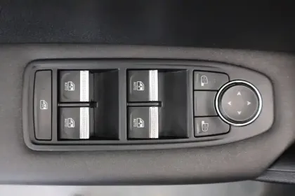 Photo 22 Renault Symbioz  E-Tech full hybrid 145