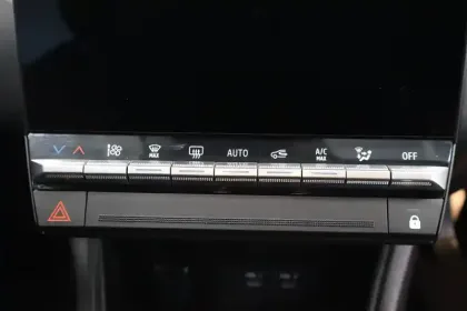 Photo 13 Renault Symbioz  E-Tech full hybrid 145