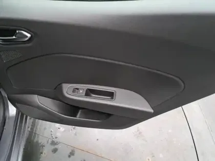 Photo 63 Renault Clio Gén. V (BJA) Ph2 Evolution 5