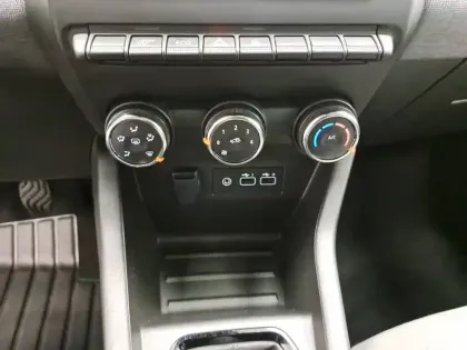 Photo 76 Renault Clio Gén. V (BJA) Ph2 Evolution 5