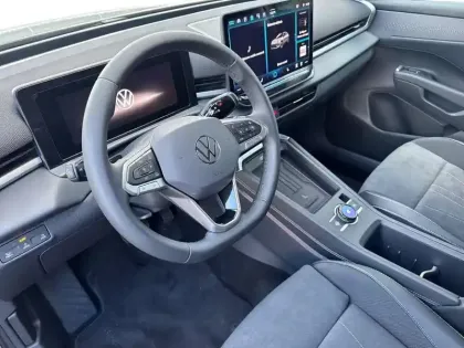 Photo 14 Volkswagen T-roc  1.5 eTSI EVO2 Hybrid 116 ch DSG7