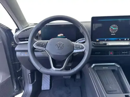 Photo 11 Volkswagen T-roc  1.5 eTSI EVO2 Hybrid 116 ch DSG7