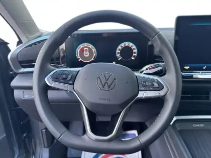 Photo 15 Volkswagen T-roc  1.5 eTSI EVO2 Hybrid 116 ch DSG7