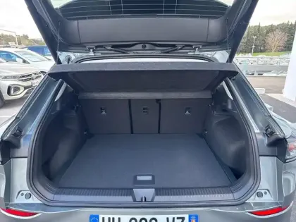 Photo 12 Volkswagen T-roc  1.5 eTSI EVO2 Hybrid 116 ch DSG7