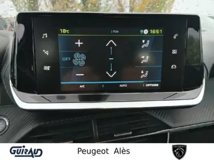 Photo 17 Peugeot 208  Electrique 50 kWh 136ch