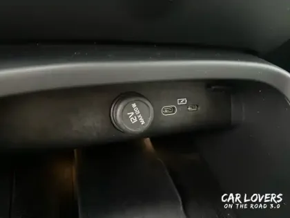 Photo 20 Volvo Xc40  B3 163 ch DCT7